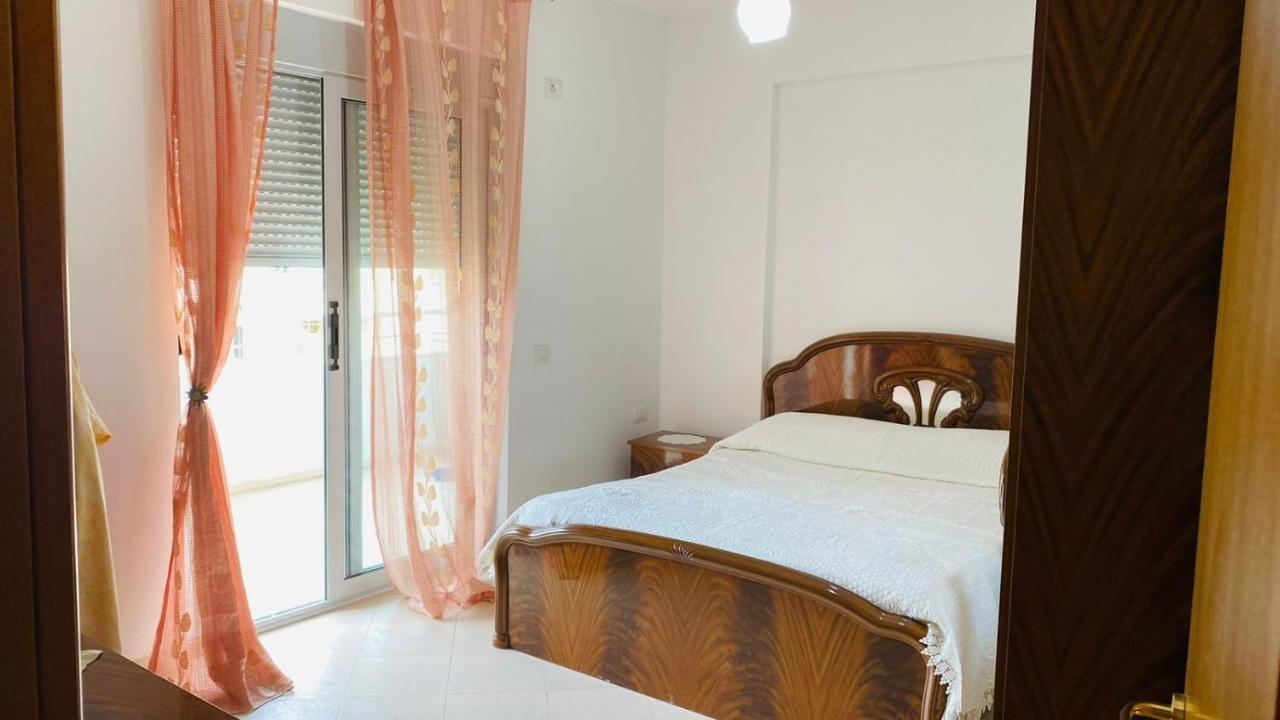 Aria Apartment'S فلورا المظهر الخارجي الصورة
