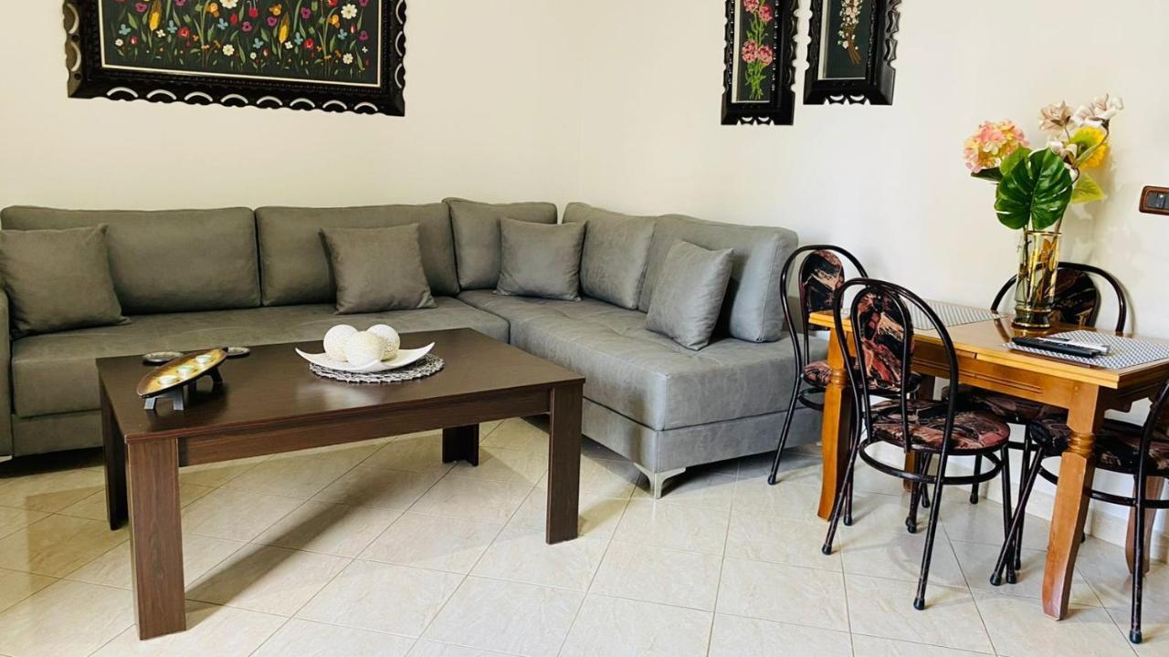 Aria Apartment'S فلورا المظهر الخارجي الصورة